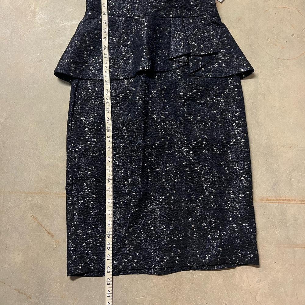 TERI JON DRESS - Picture 13 of 16